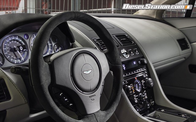 Aston Martin V8 Vantage GT 2015 Widescreen Picture #20 Aston Martin V8 Vantage GT 2015 Widescreen Picture #20